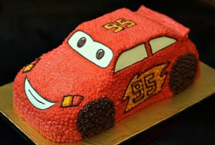 Bánh sinh nhật nặn hình ba chiếc ô tô McQueen kèm in ảnh người nhện tặng bé  trai 3 tuổi 3456 - Bánh Gato fondant