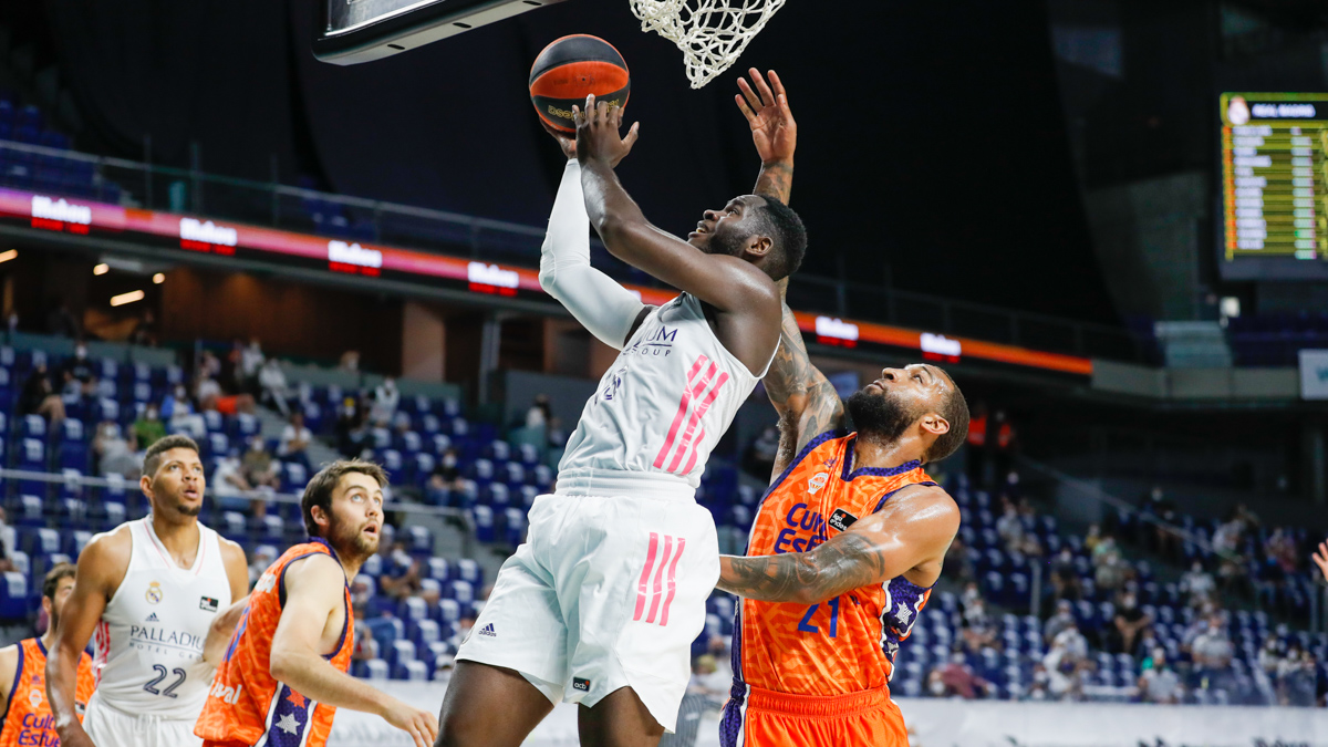 Frases motivación baloncesto: Cada canasta es un paso hacia la grandeza