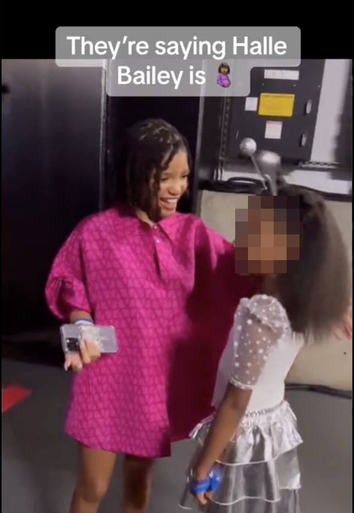 Halle Bailey Pregnant Photo