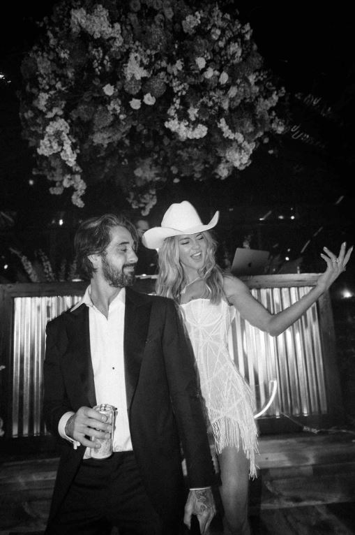 Romantic Journey Overcoming Heartbreak with Ryan Bingham Ex Wife and Finding New Beginnings