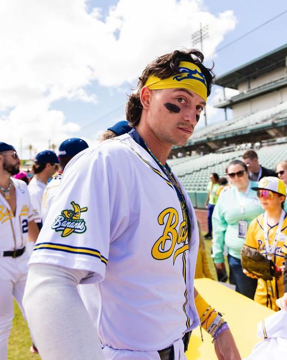 Noah Bridges age The Rise of an Instagram Star and Exhibition Baseball Player